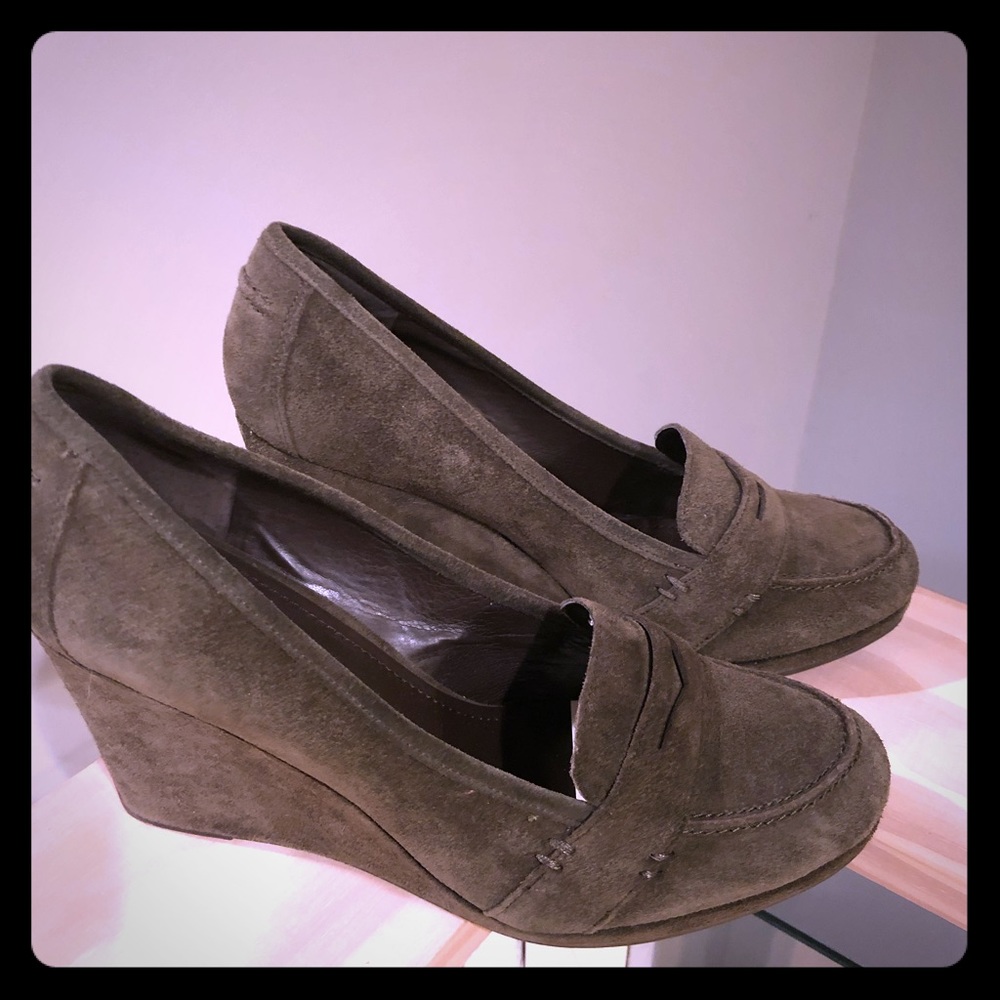Kenneth Cole wedge